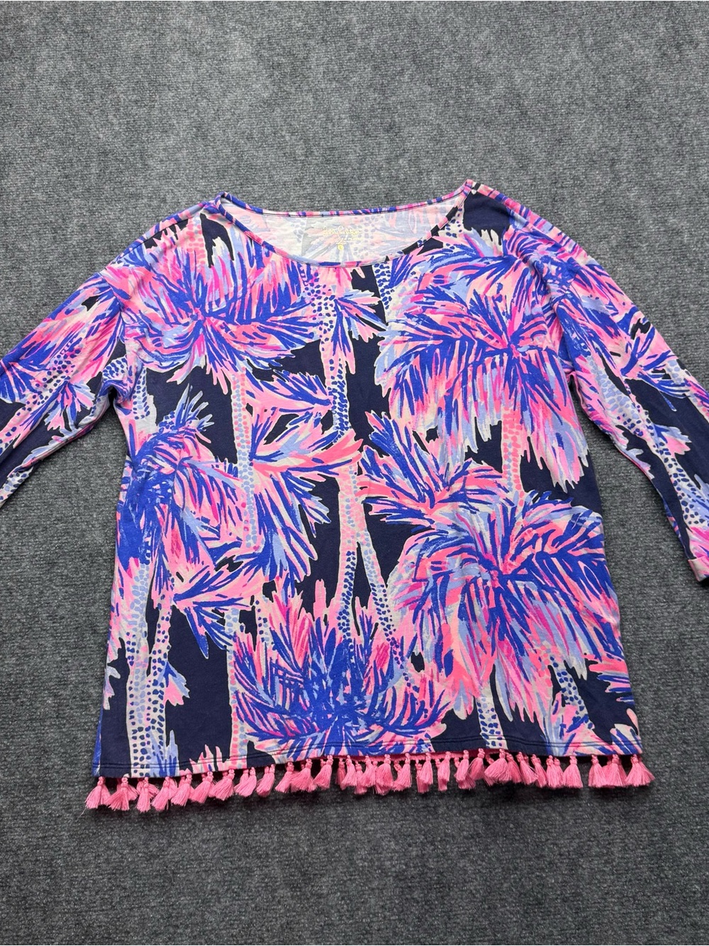 Lilly Pulitzer WomansLarge Tassel Hem Tropical Print Navy & Pink 1/4 sleeves